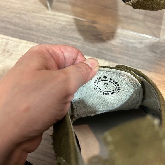 John Fluevog  AMBLESIDES BUTCHART Khaki Canvas  shoes size 7 - Picture 6 of 7
